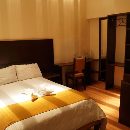 Hotel Jardines Del Centro Сан-Кристобаль-де-Ла-Касас Экстерьер фото