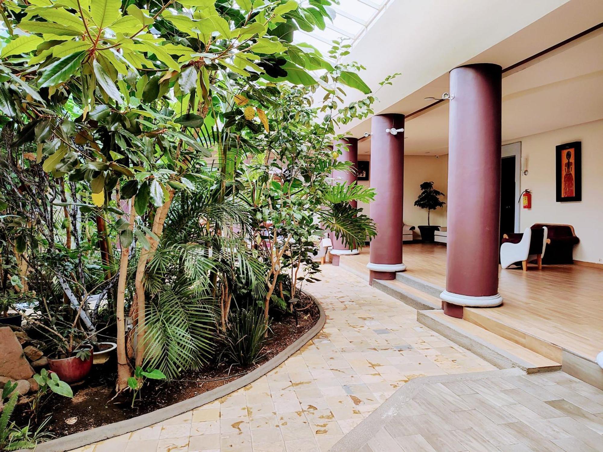 Hotel Jardines Del Centro Сан-Кристобаль-де-Ла-Касас Экстерьер фото