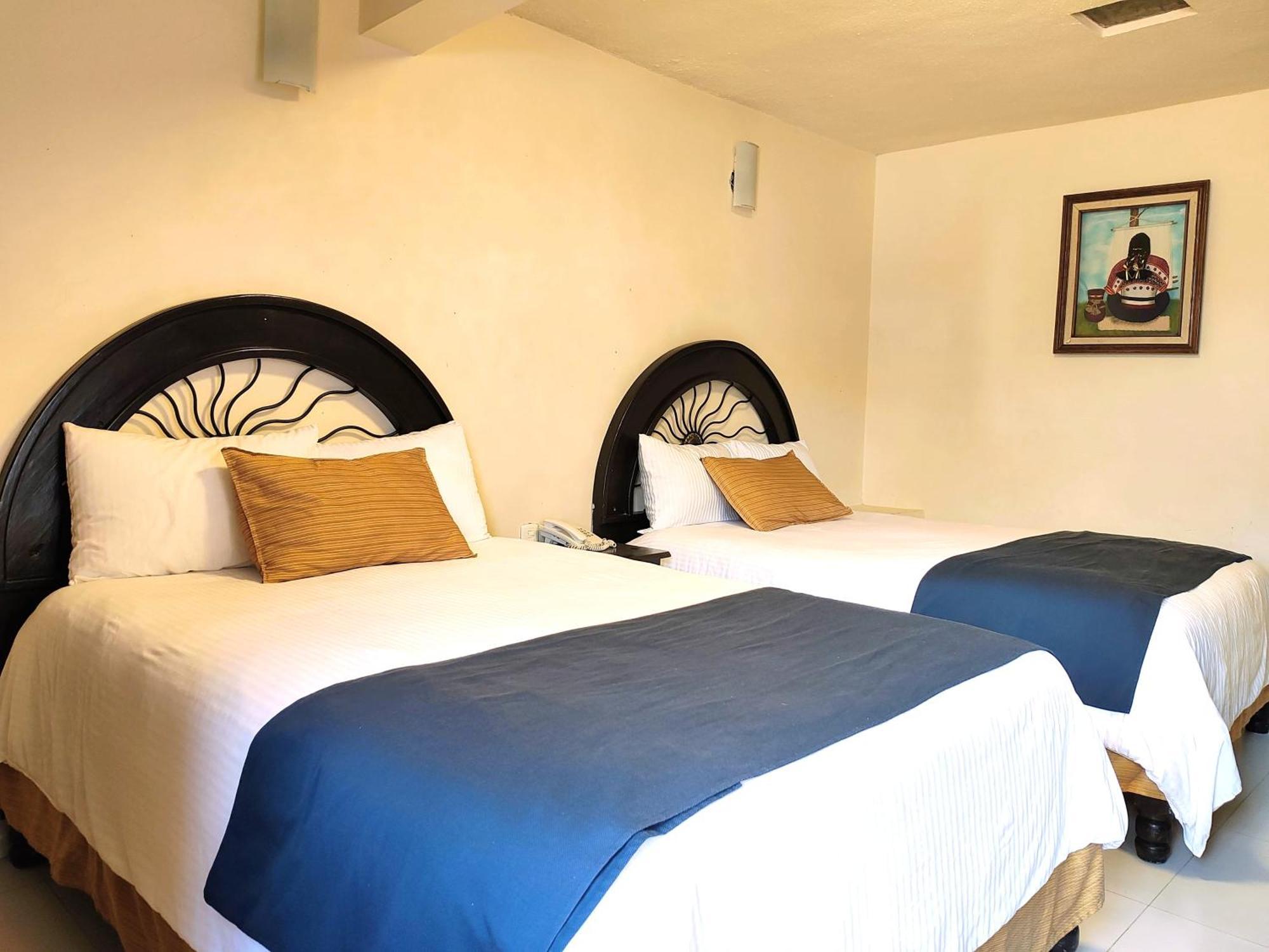 Hotel Jardines Del Centro Сан-Кристобаль-де-Ла-Касас Экстерьер фото