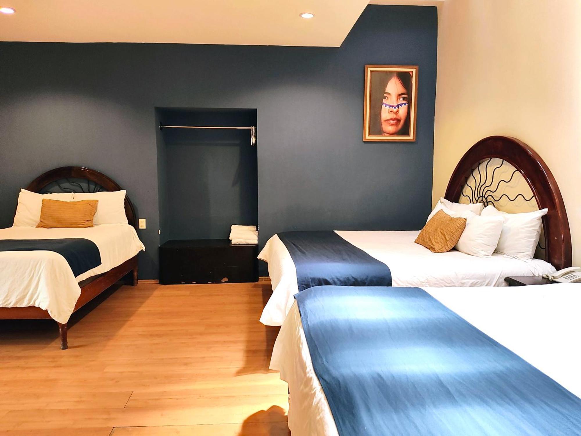 Hotel Jardines Del Centro Сан-Кристобаль-де-Ла-Касас Экстерьер фото