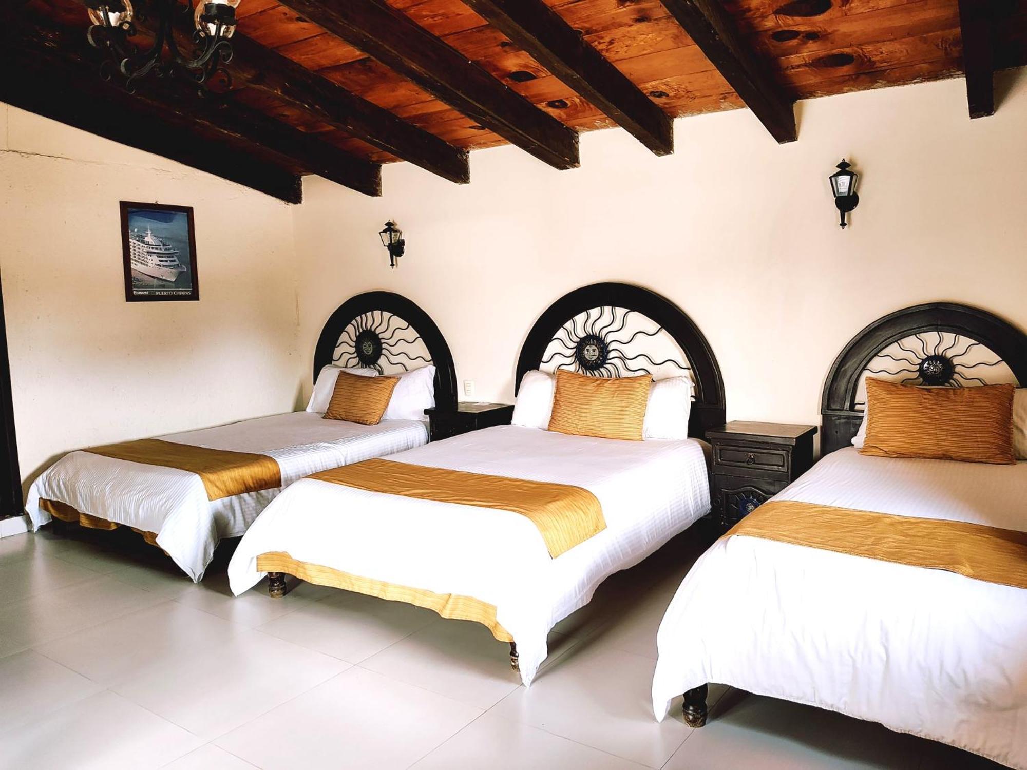 Hotel Jardines Del Centro Сан-Кристобаль-де-Ла-Касас Экстерьер фото