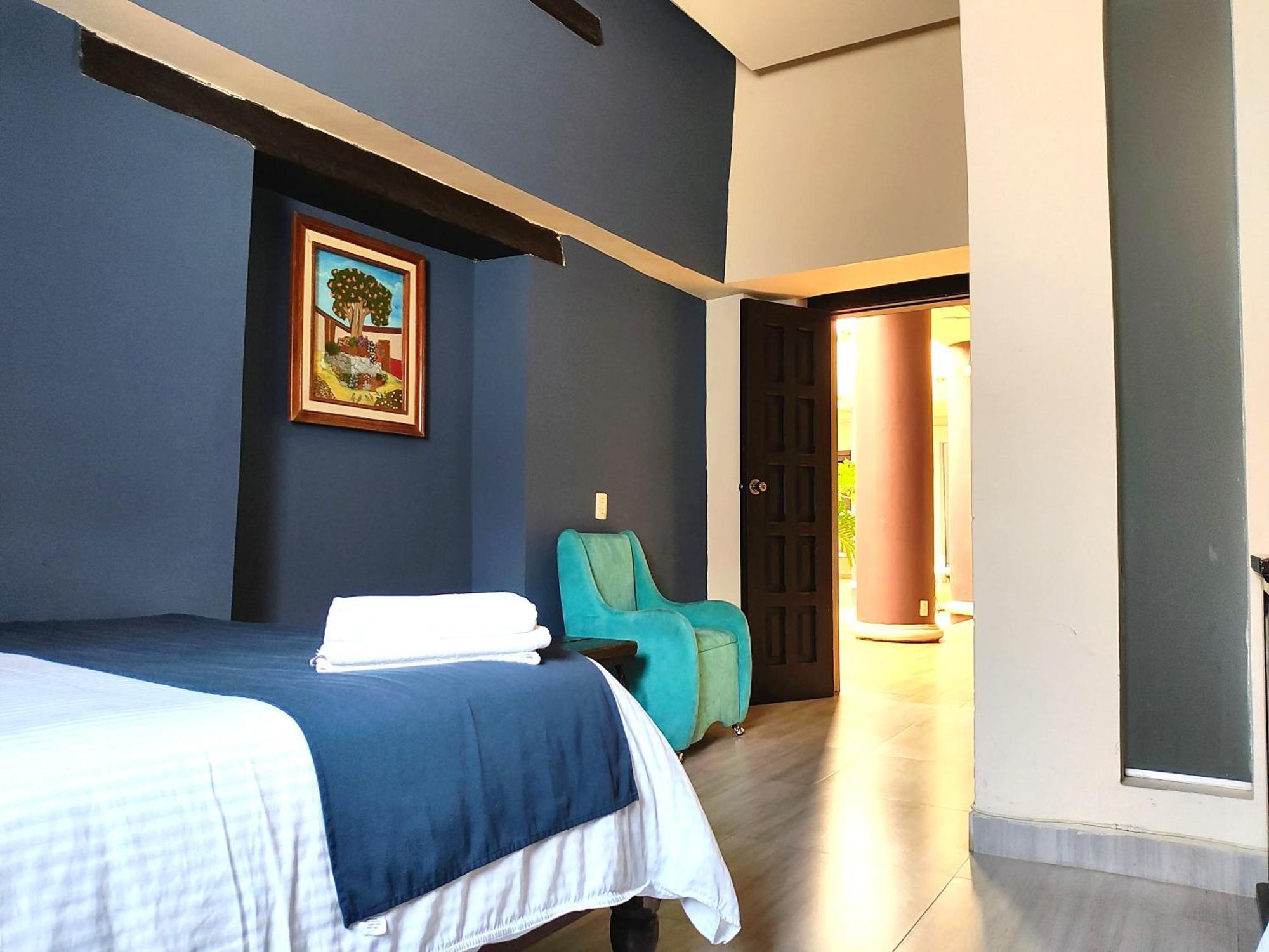 Hotel Jardines Del Centro Сан-Кристобаль-де-Ла-Касас Экстерьер фото
